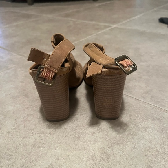 Soda Brown Peep Toe High heels - Picture 3 of 4